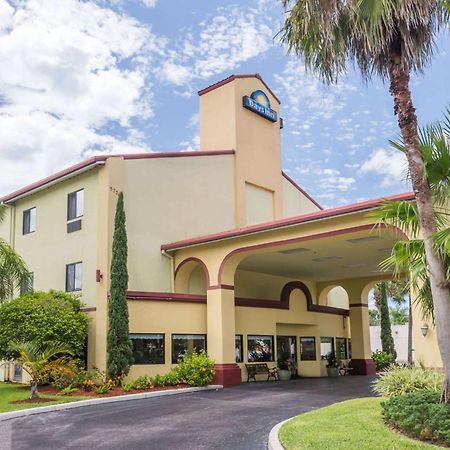 Days Inn By Wyndham Sarasota I-75 Vamo Kültér fotó