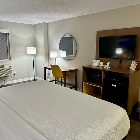 Days Inn By Wyndham Sarasota I-75 Vamo Kültér fotó