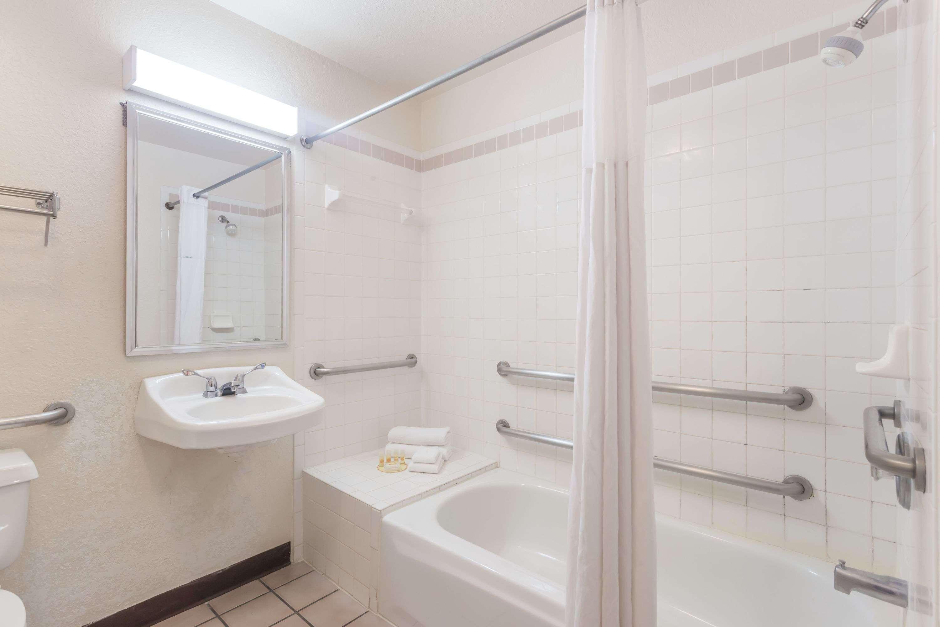 Days Inn By Wyndham Sarasota I-75 Vamo Kültér fotó