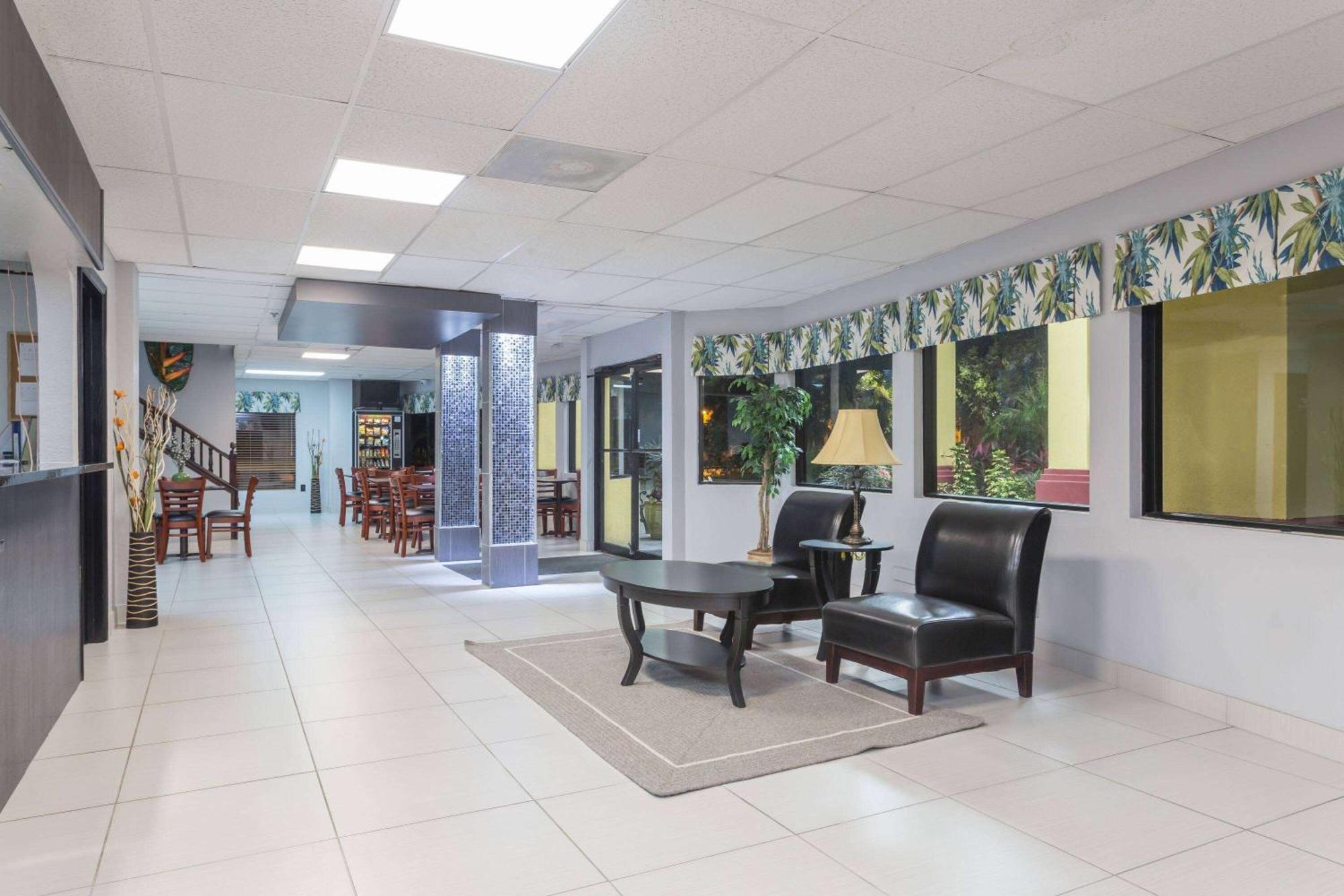 Days Inn By Wyndham Sarasota I-75 Vamo Kültér fotó