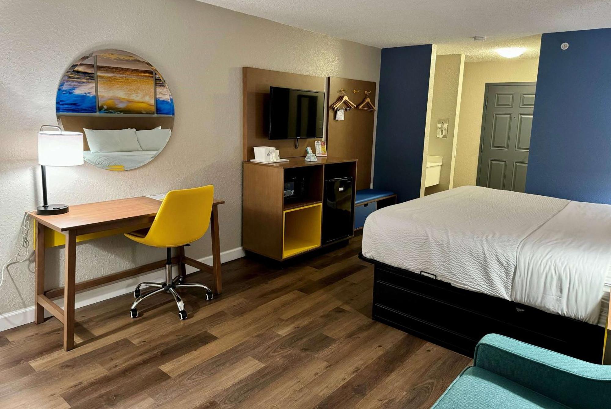 Days Inn By Wyndham Sarasota I-75 Kültér fotó