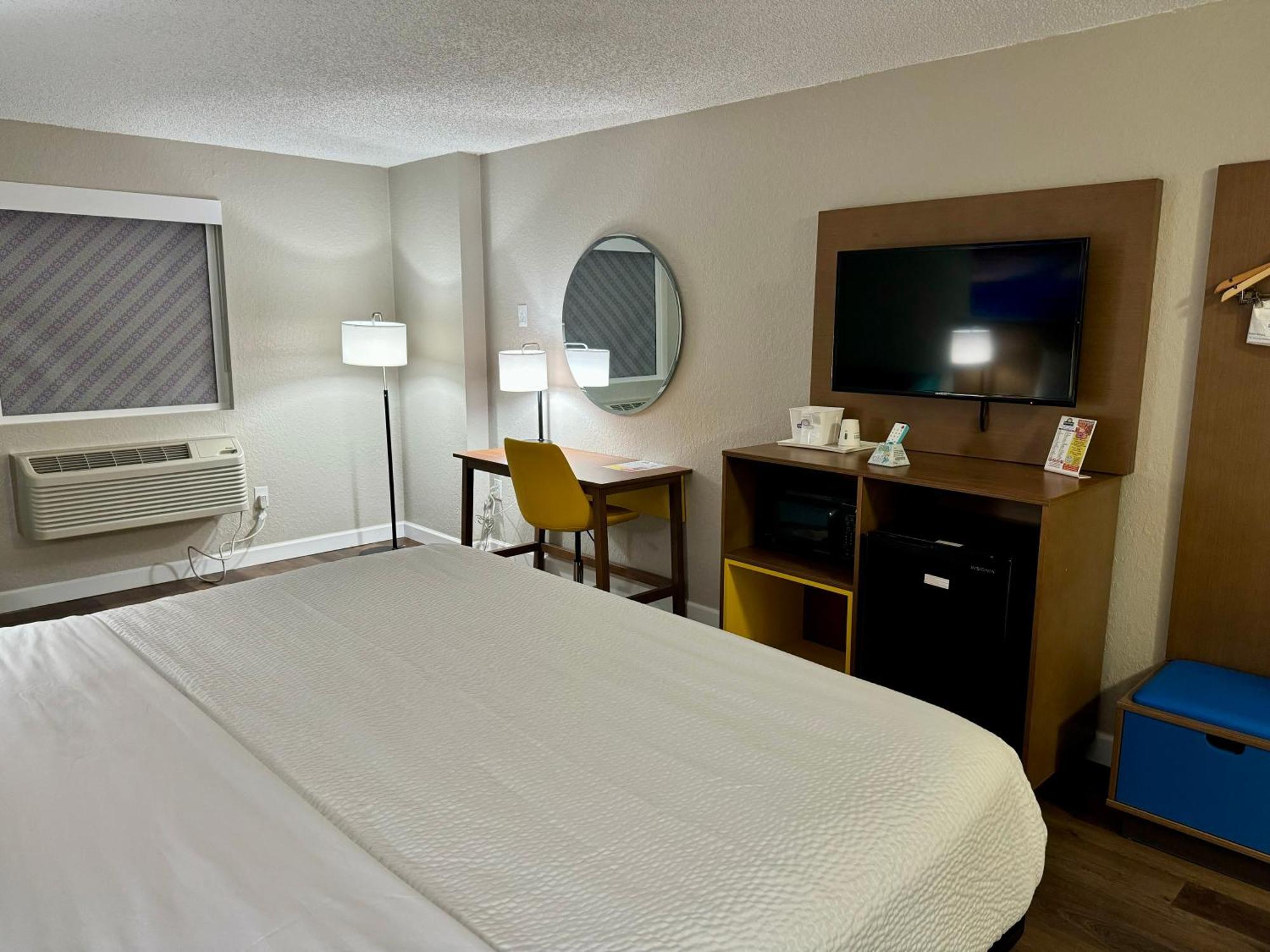 Days Inn By Wyndham Sarasota I-75 Kültér fotó
